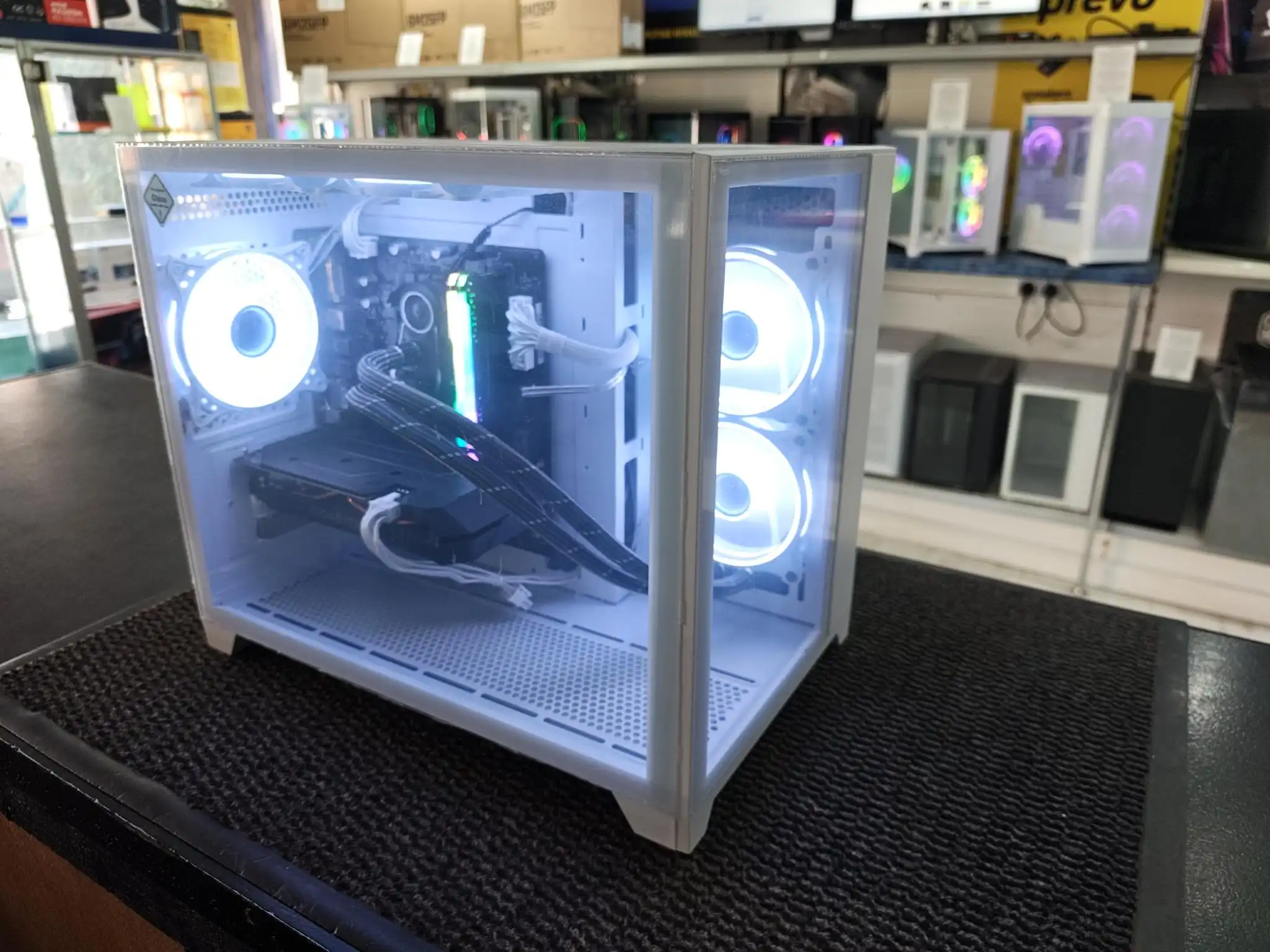 Reforge Gaming PC - Akira